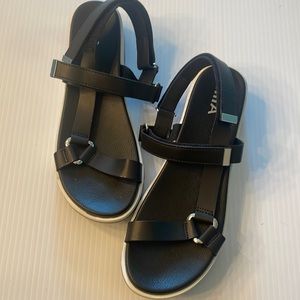 NWOT.  Mia sandals.